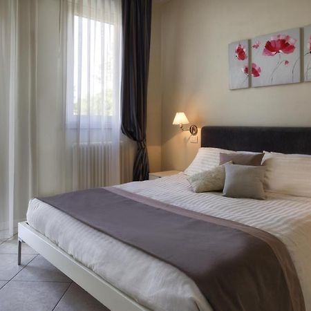 Residence Hamilton Riccione Exterior foto